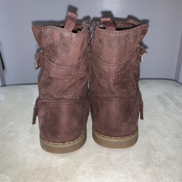 Boots - Picture 2 of 6